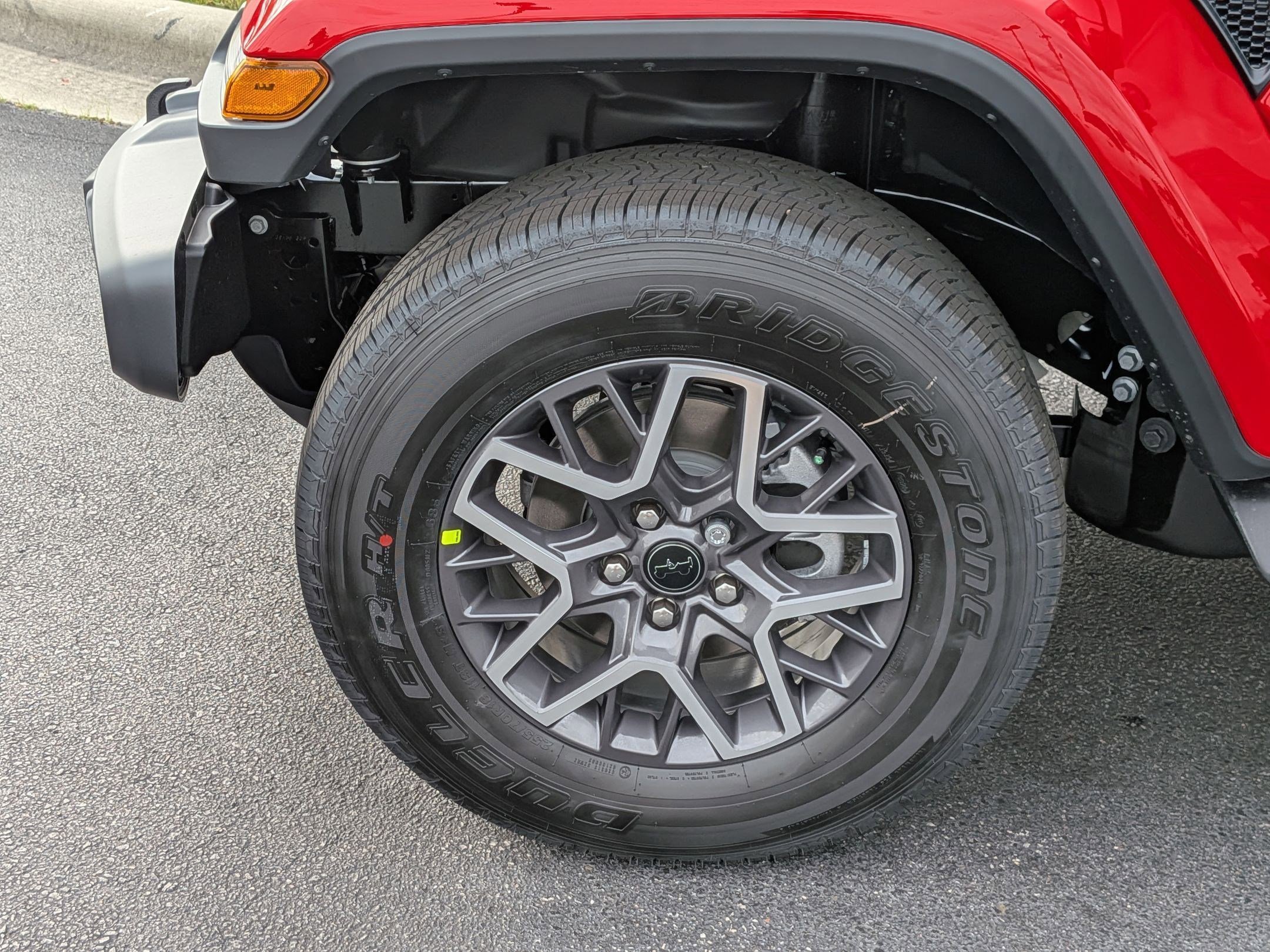 New 2026 Jeep Wrangler Sahara AWD/4WD image 9