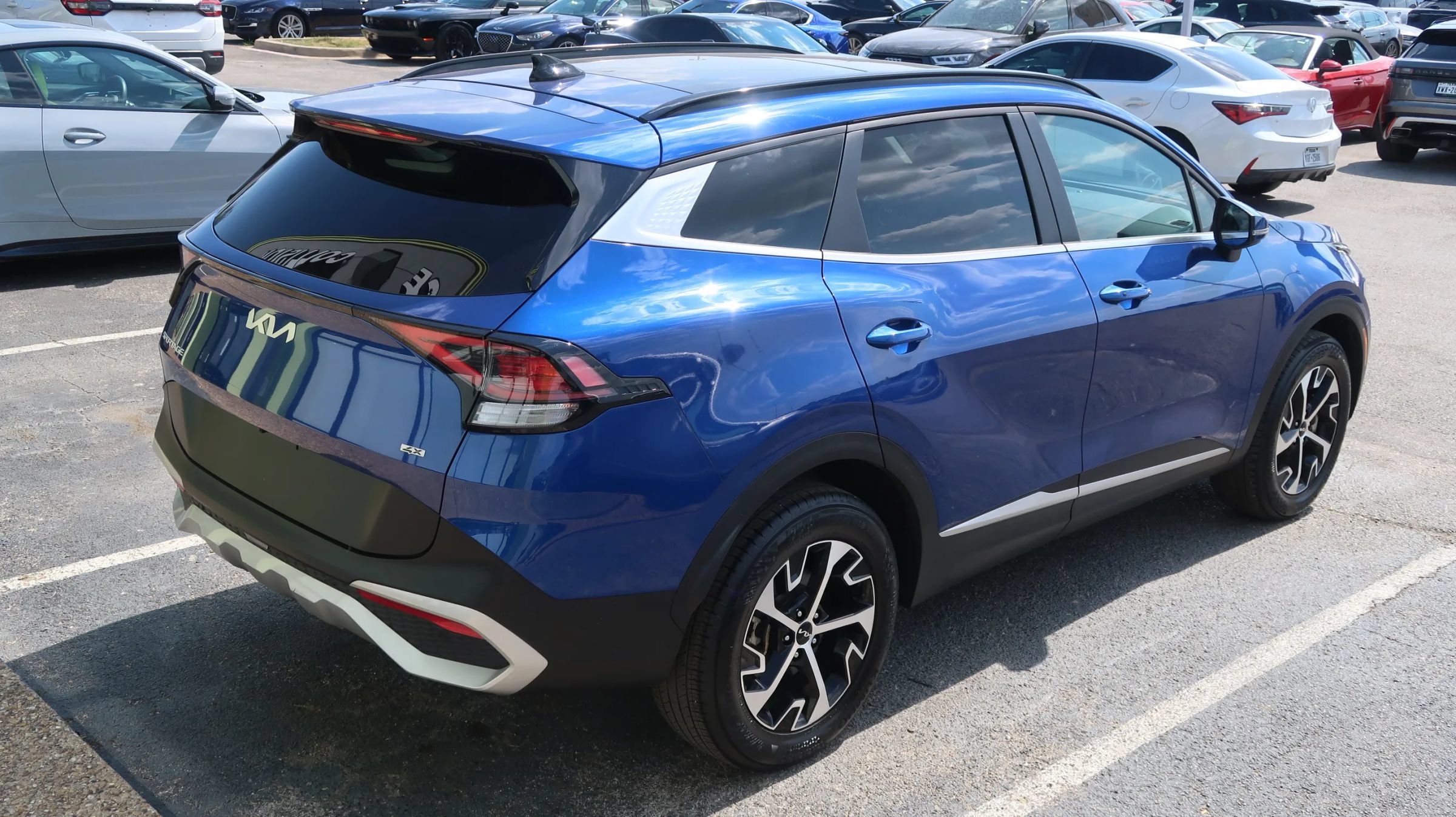Used 2025 Kia Sportage EX w/ Premium Package AWD/4WD image 13