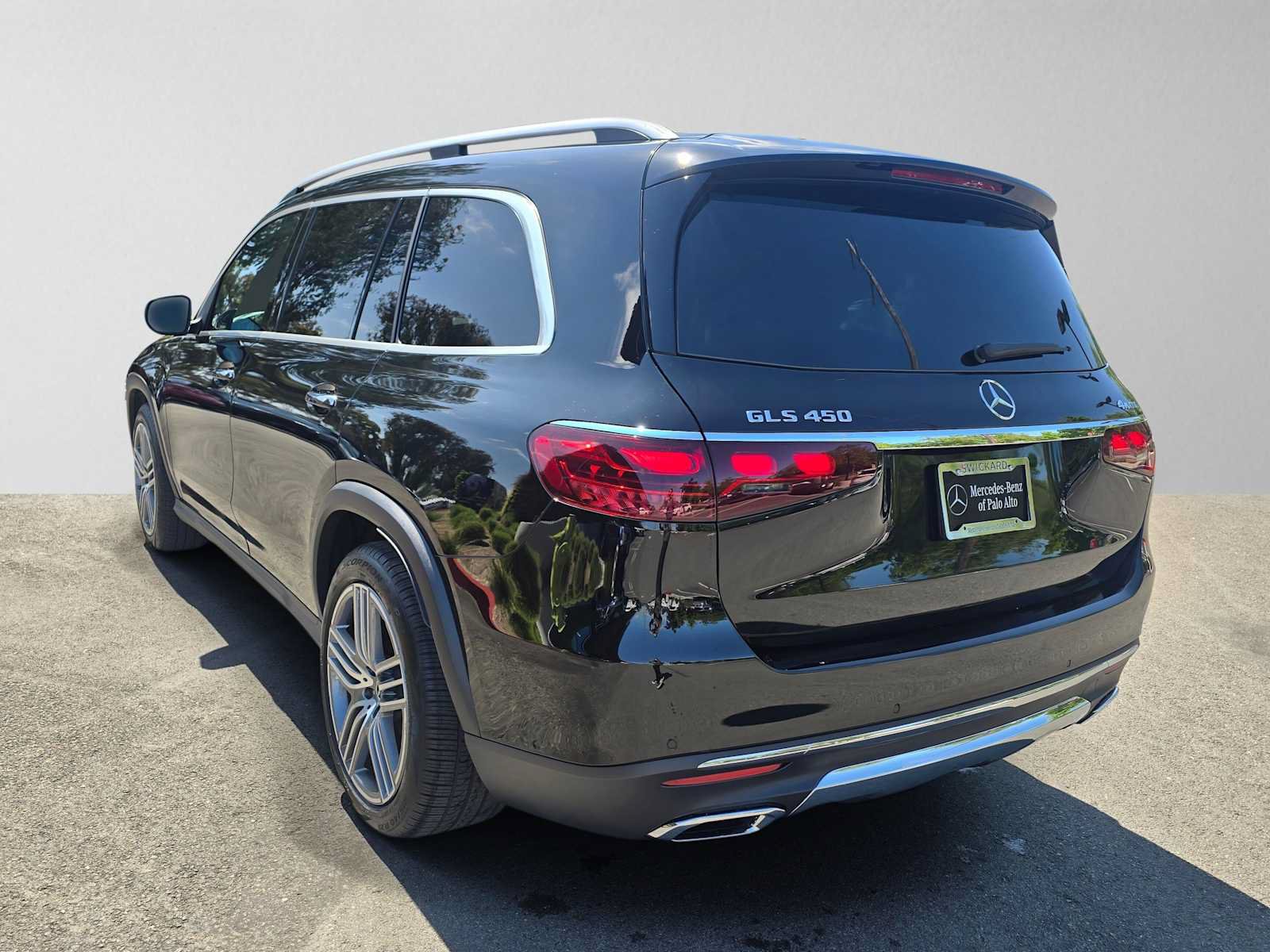 Used 2026 Mercedes-Benz GLS 450 4MATIC image 6