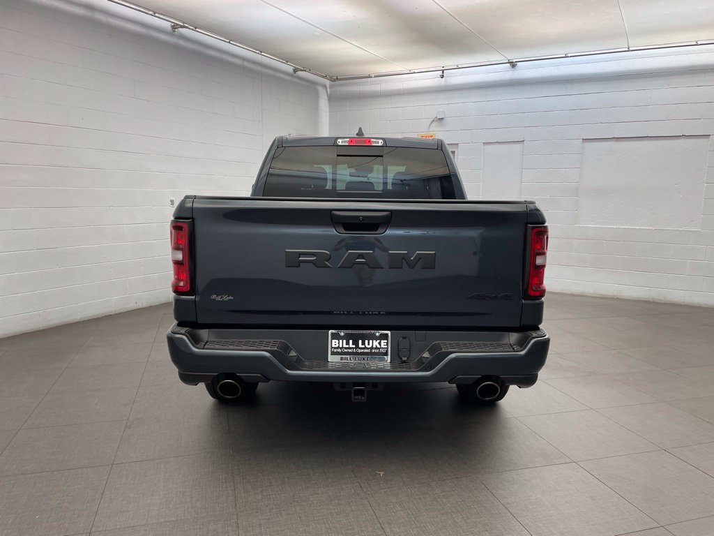 New 2026 RAM 1500 Express AWD/4WD image 4