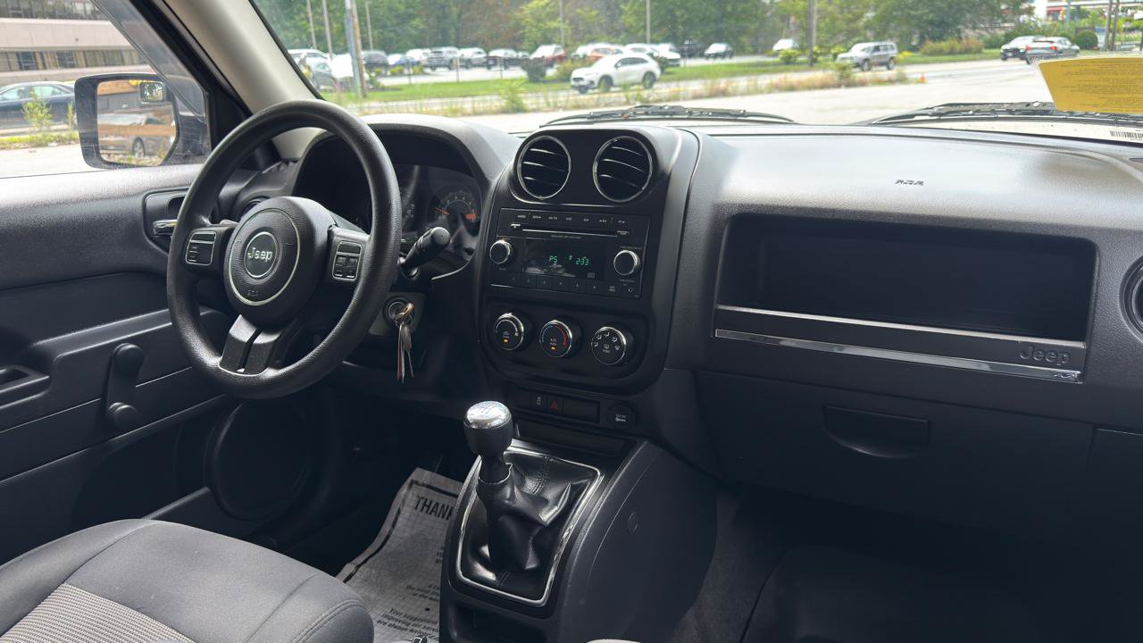 Used 2015 Jeep Patriot Sport AWD/4WD image 35