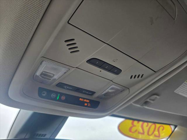 Used 2023 GMC Acadia Denali image 35