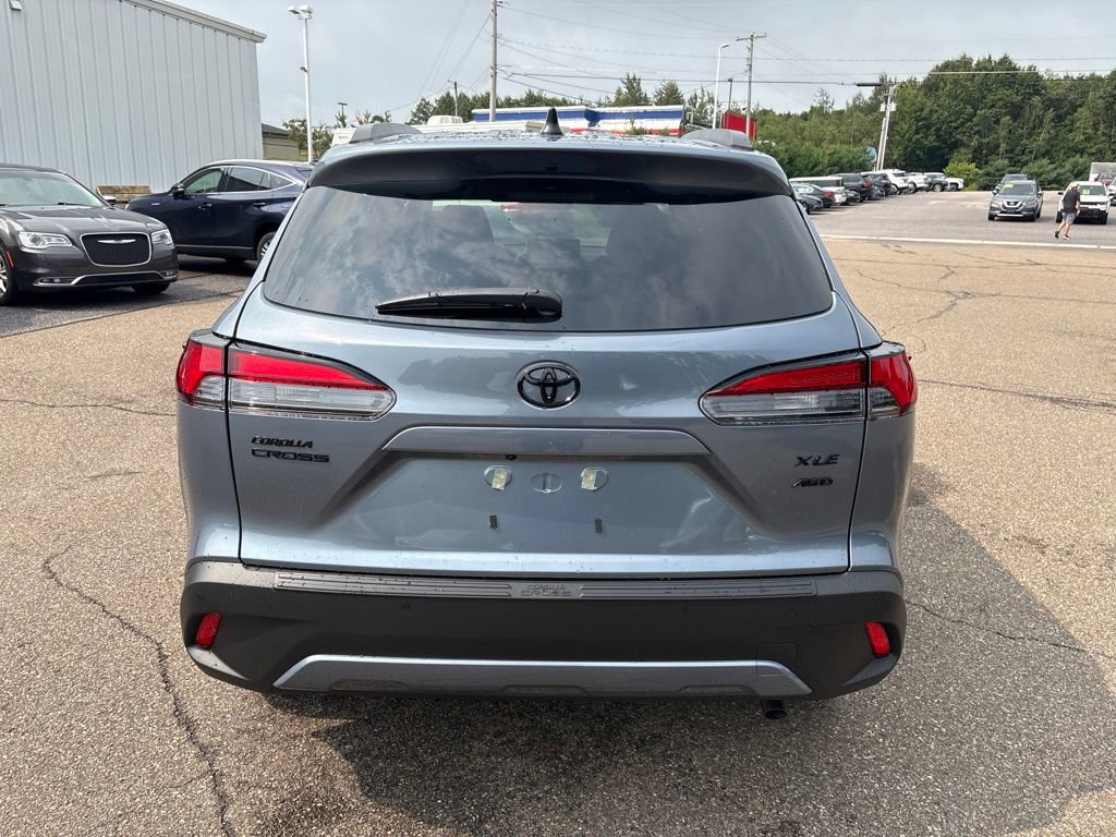 Used 2026 Toyota Corolla Cross XLE AWD/4WD image 6