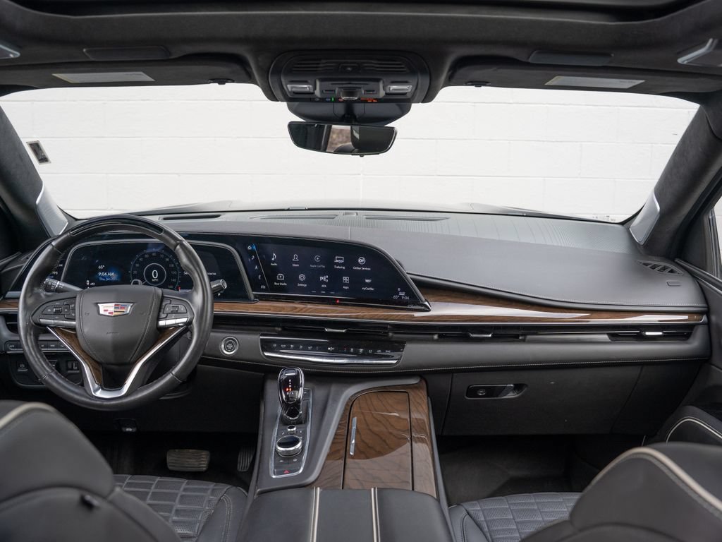 Used 2023 Cadillac Escalade Sport Platinum w/ Heavy-Duty Trailer Package AWD/4WD image 22