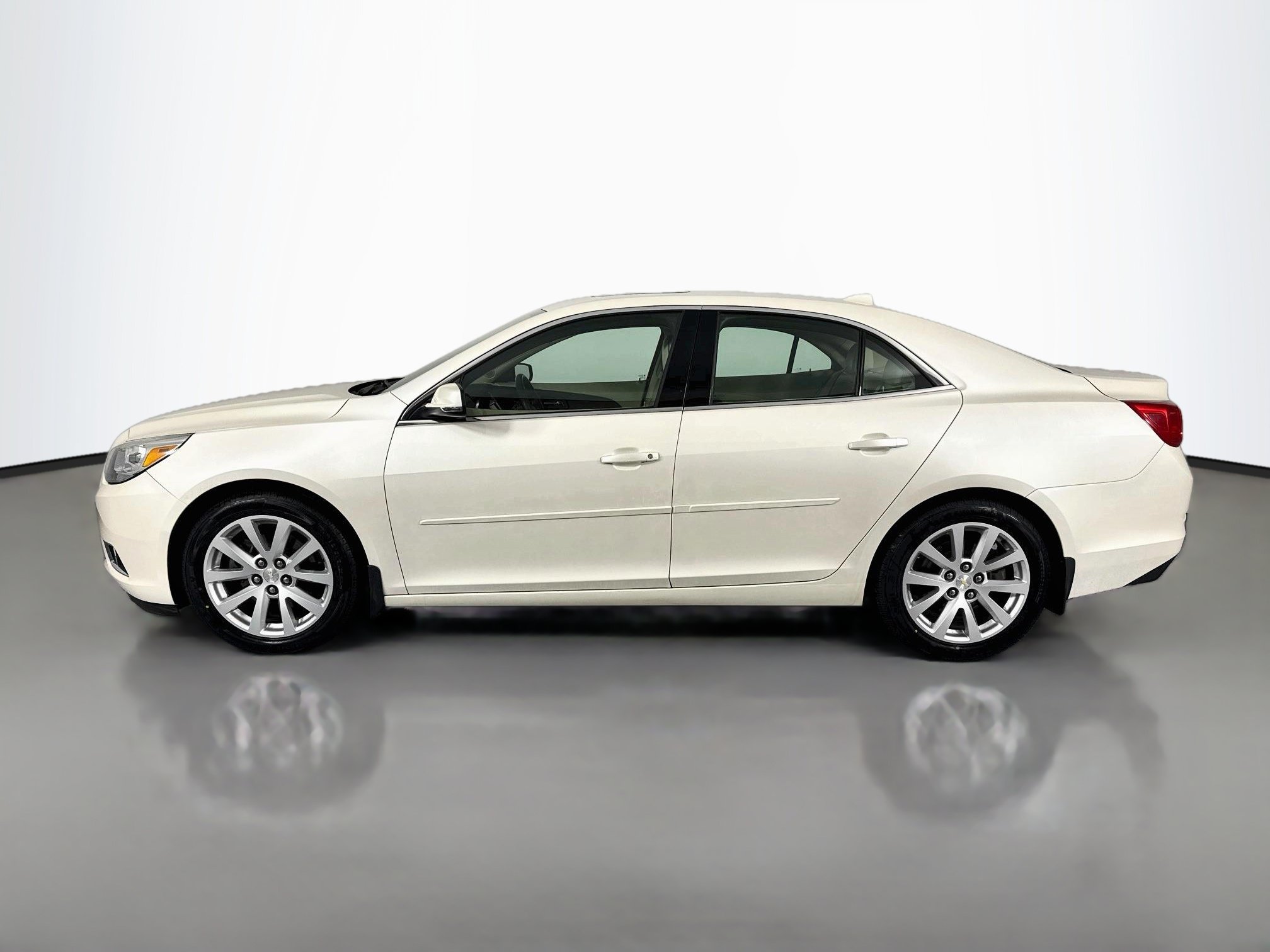 Used 2013 Chevrolet Malibu LT FWD image 8