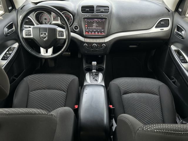 Used 2015 Dodge Journey SXT w/ Flexible Seating Group image 11