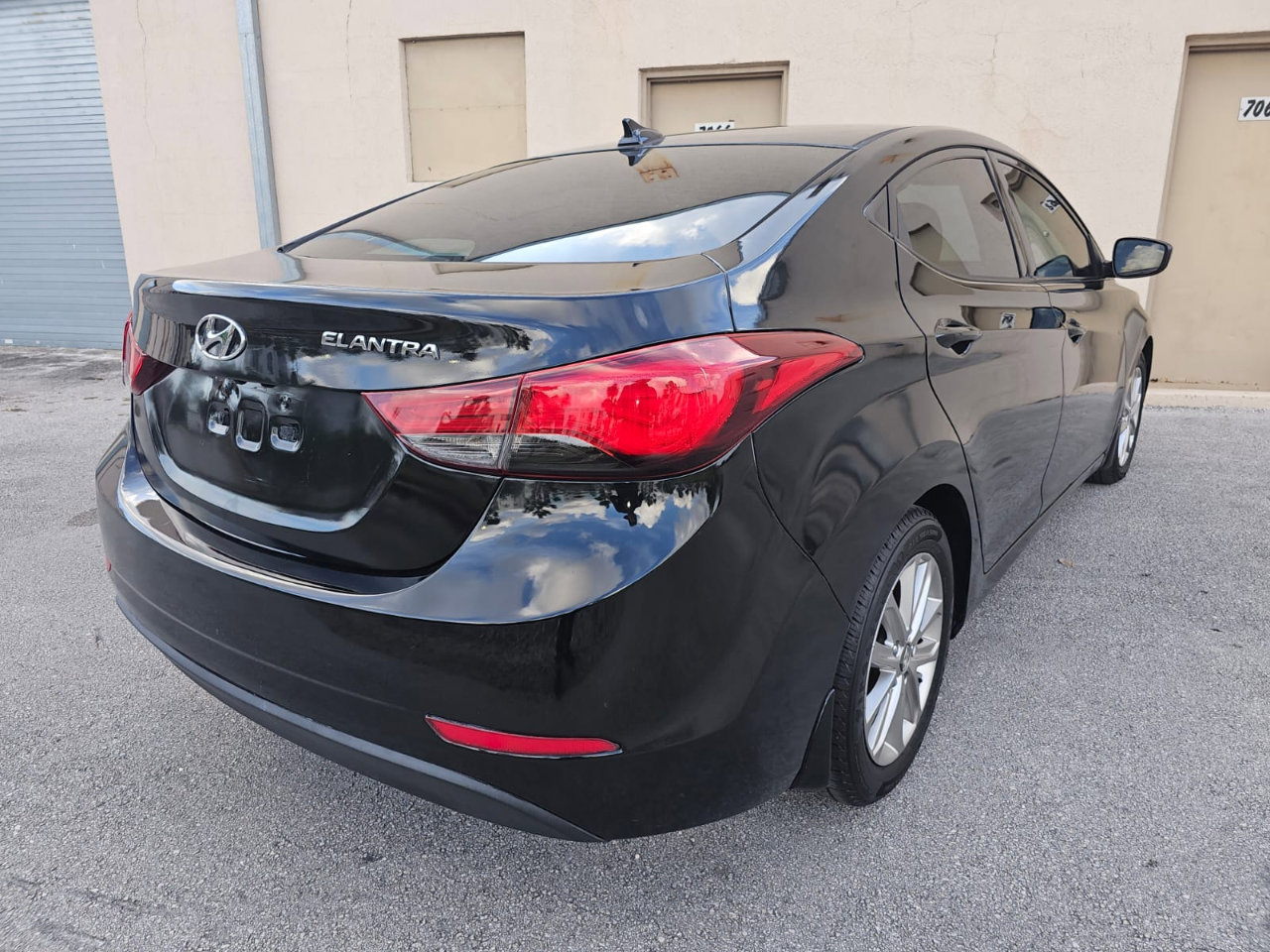 Used 2014 Hyundai Elantra SE w/ Option Group 02 image 12