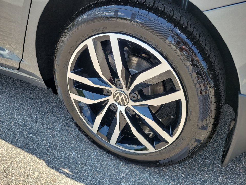 New 2026 Volkswagen Jetta SE FWD image 27