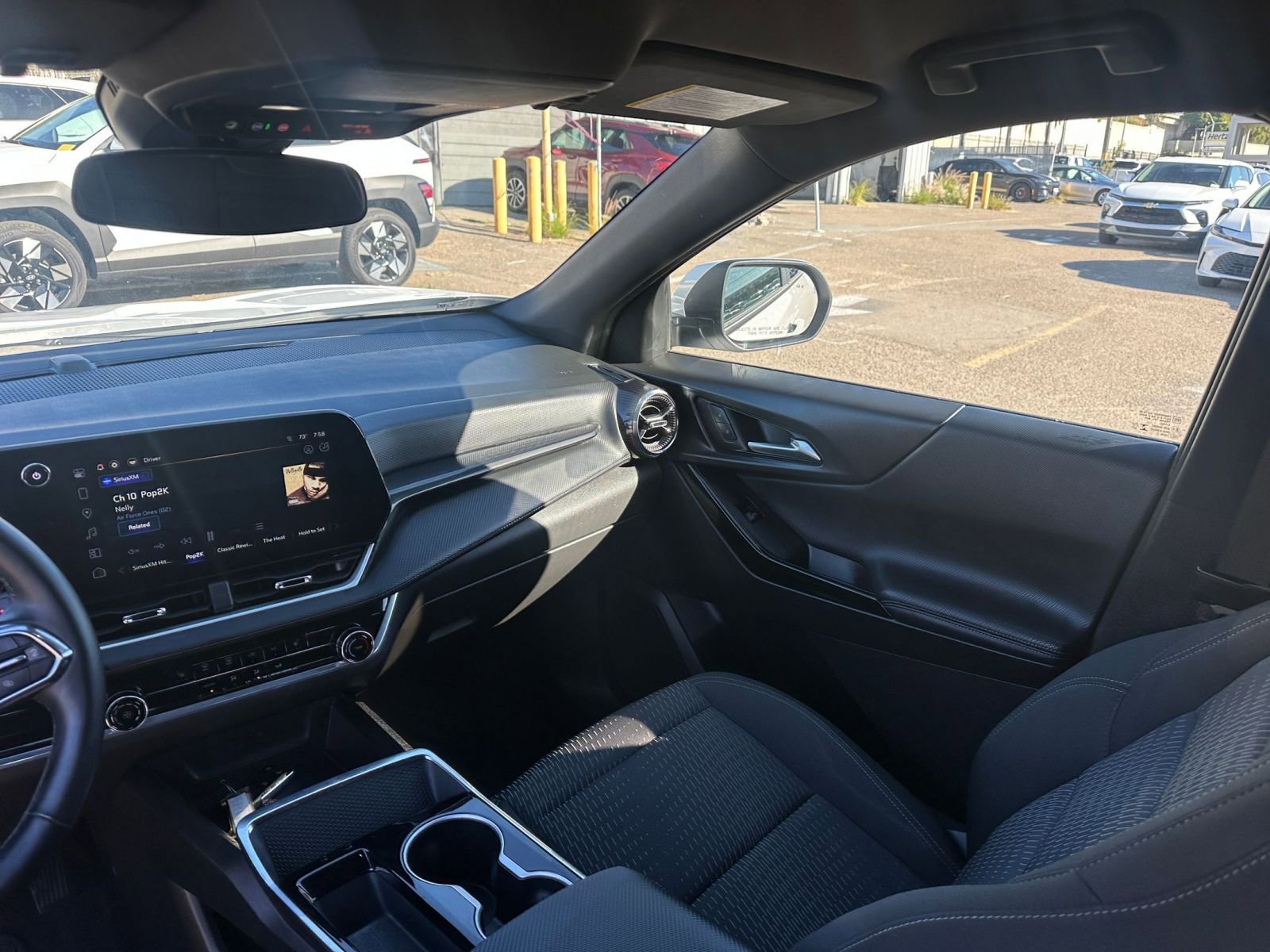 Used 2025 Chevrolet Equinox LT image 34