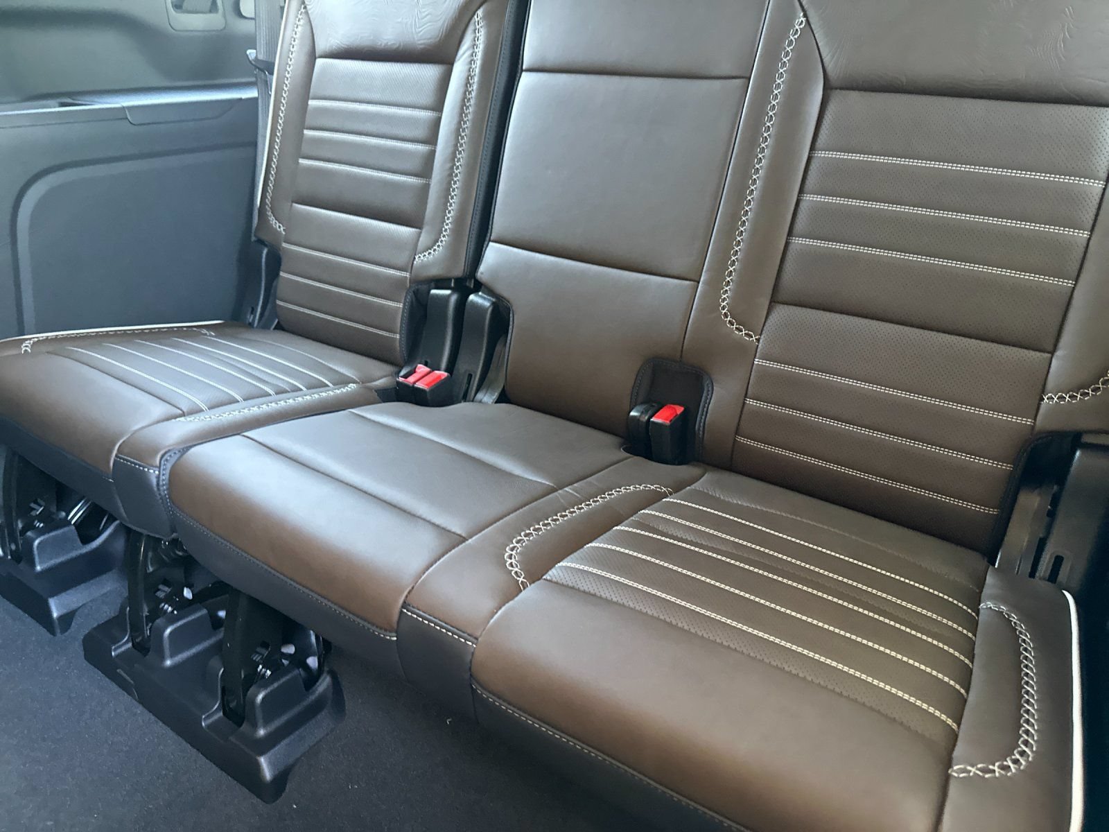 New 2026 GMC Yukon XL Denali Ultimate AWD/4WD image 15