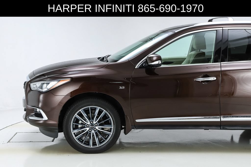 Used 2020 INFINITI QX60 Luxe w/ Sensory Package AWD/4WD image 3