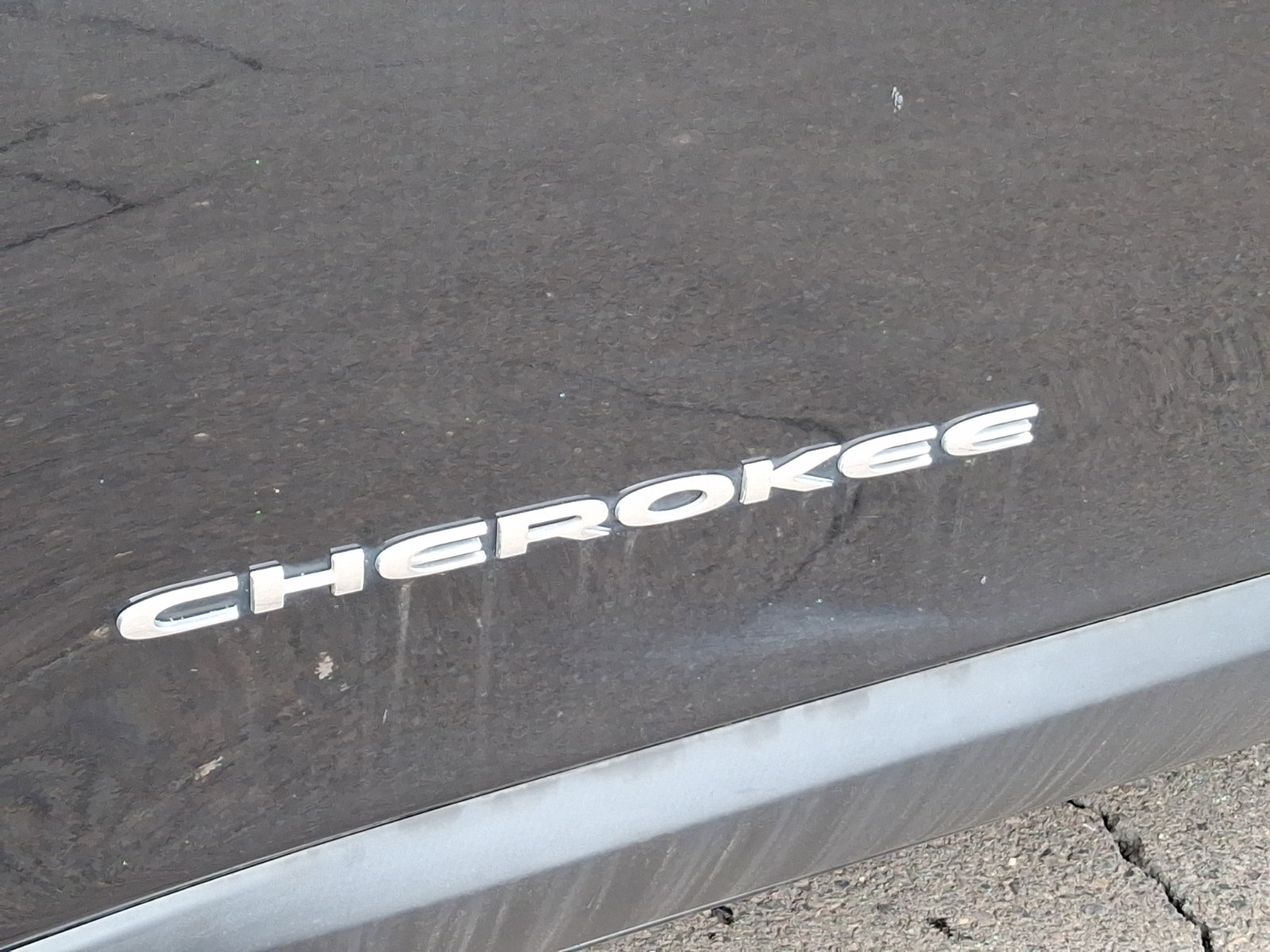 Used 2016 Jeep Cherokee Limited image 30