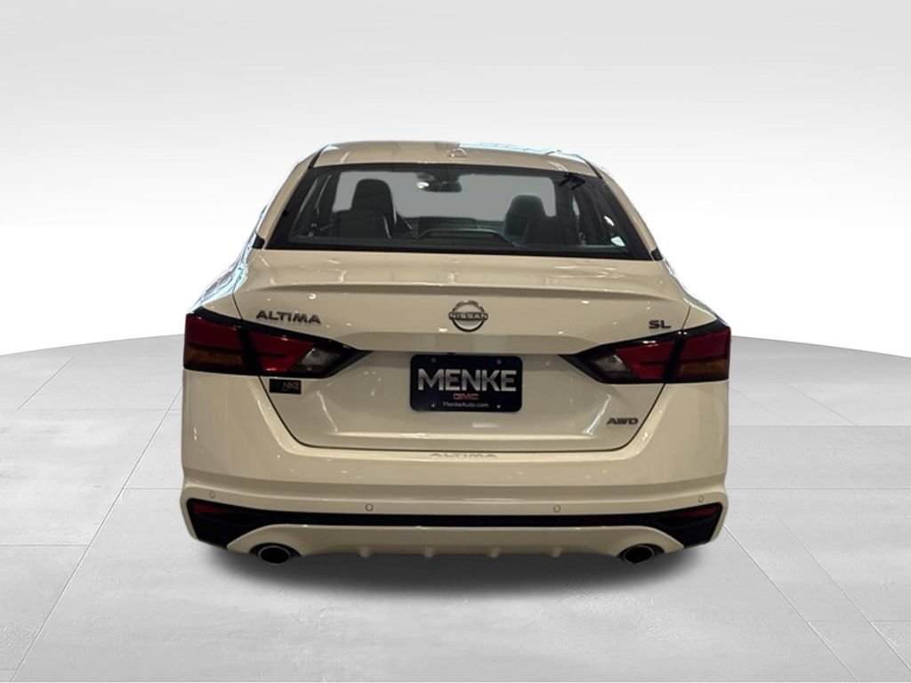 Used 2025 Nissan Altima 2.5 SL AWD/4WD image 6