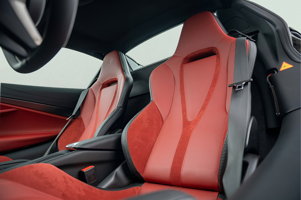 New 2026 McLaren 750S Spider RWD image 29