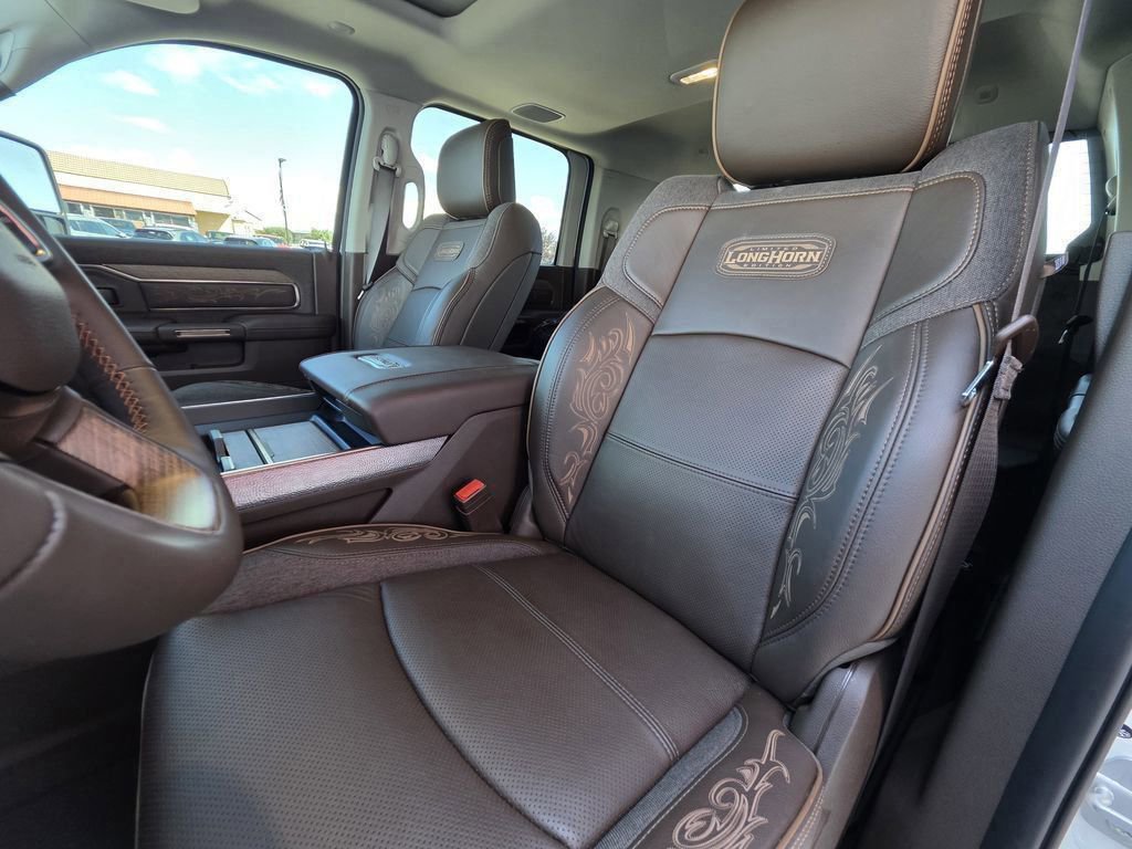 Used 2025 RAM 3500 Longhorn image 15