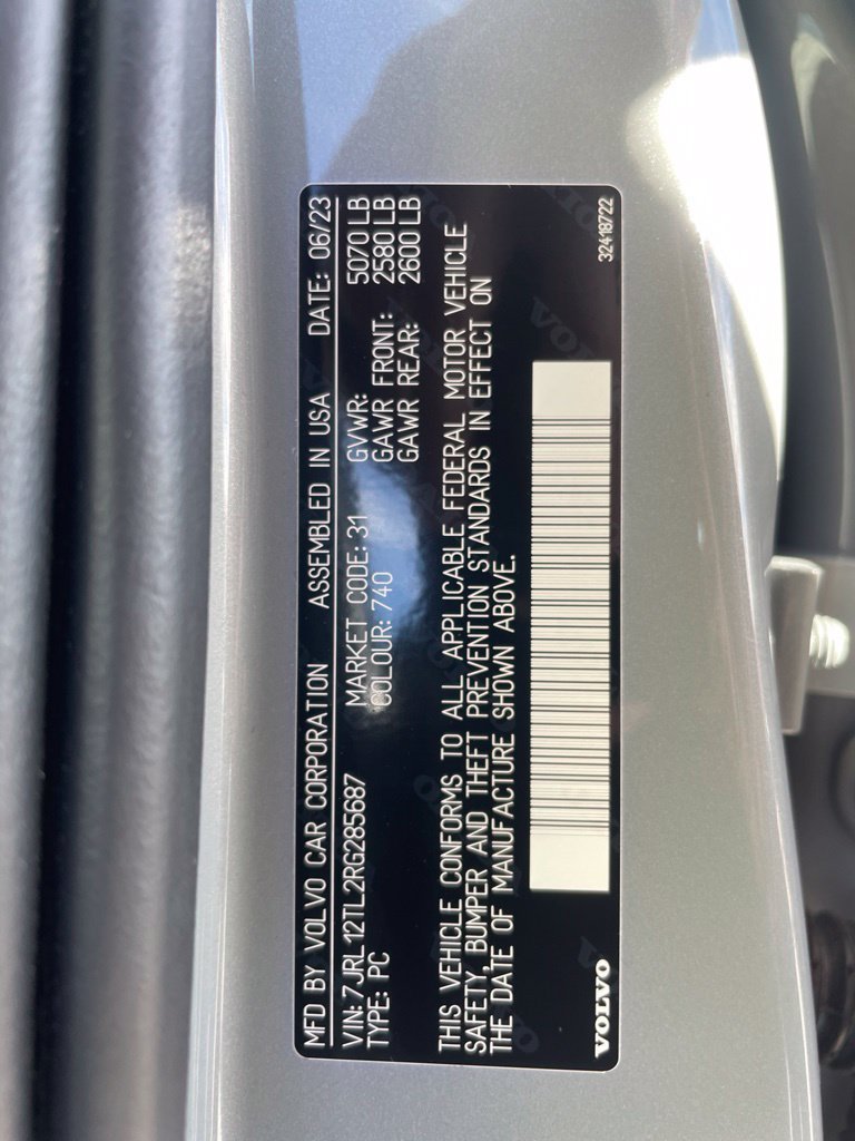 Certified 2024 Volvo S60 B5 Plus w/ Climate Package AWD/4WD image 30
