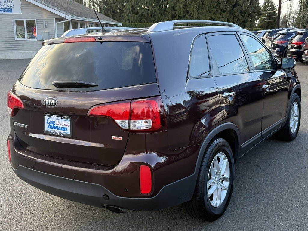 Used 2015 Kia Sorento LX image 5