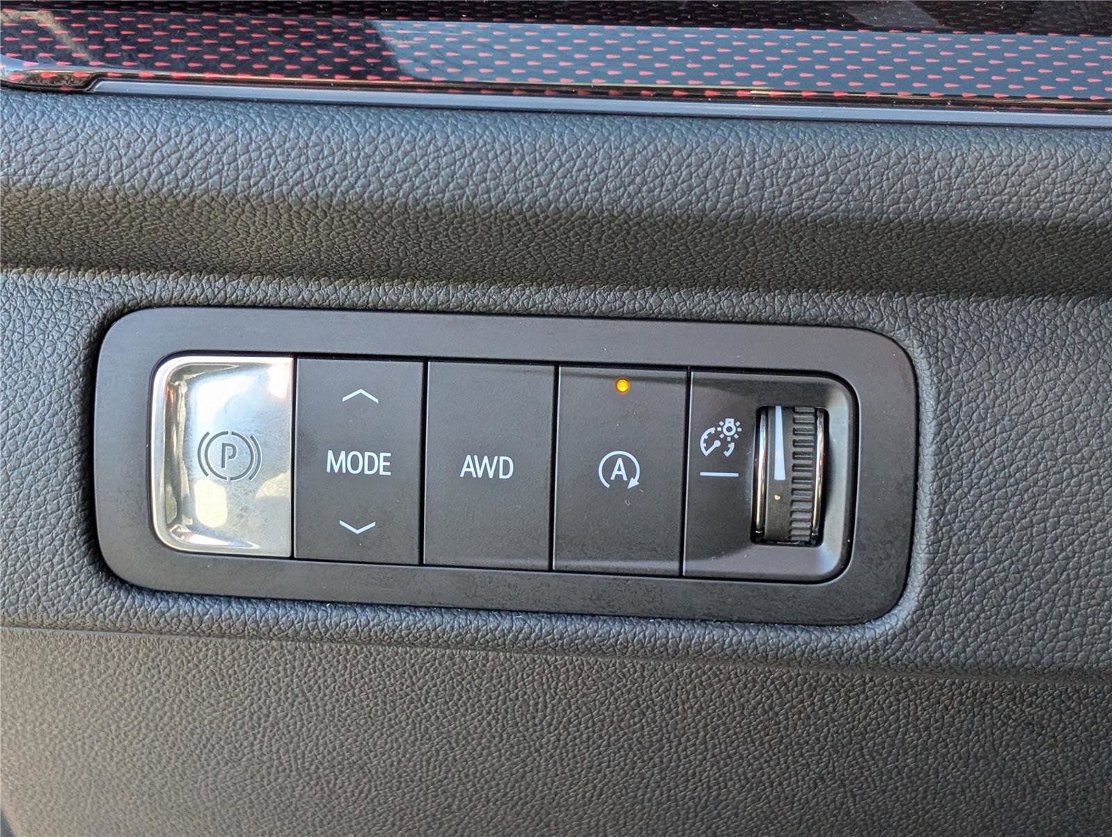 Used 2024 Chevrolet Traverse RS w/ LPO, Floor Liner Package image 26