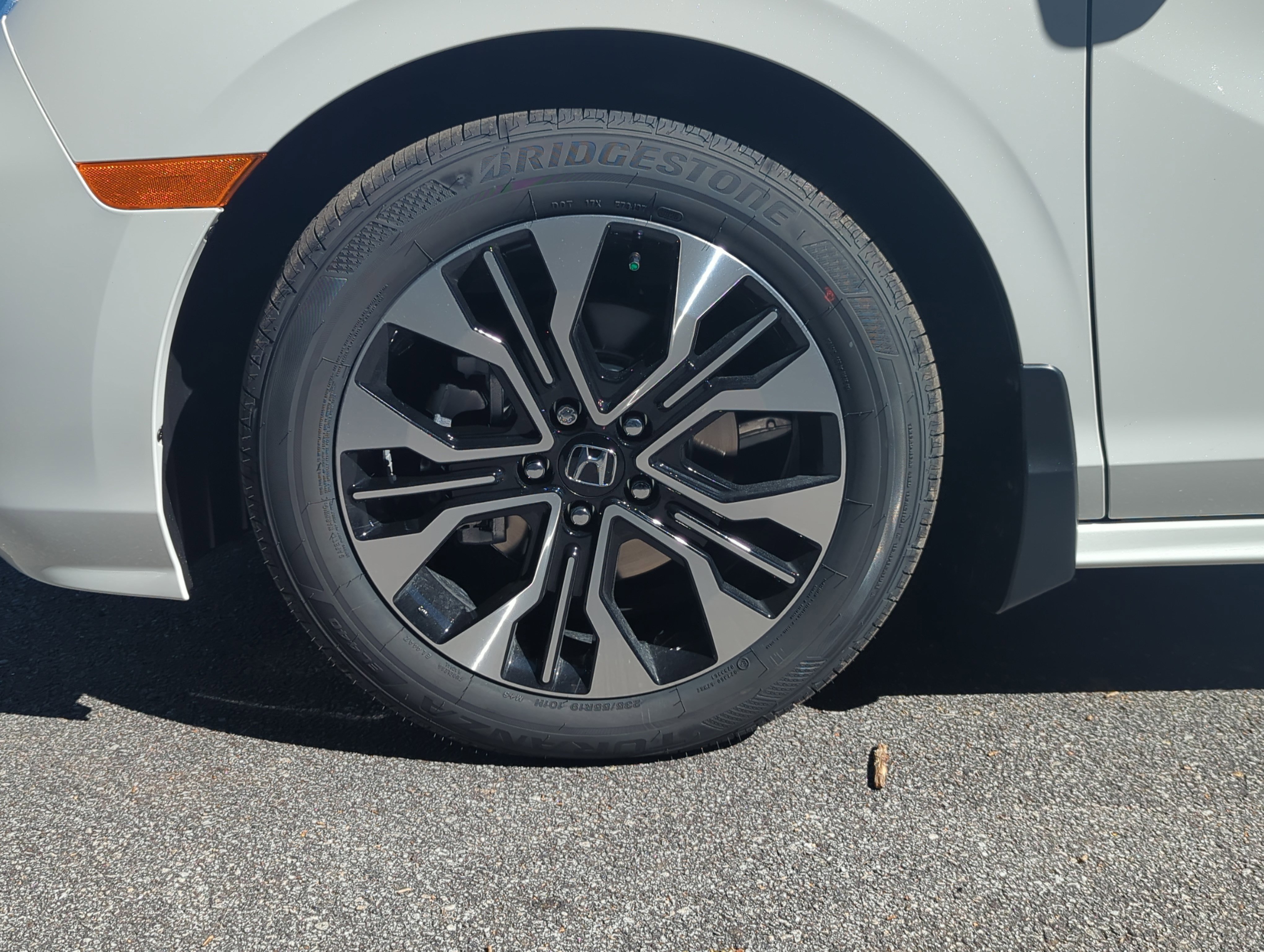 New 2026 Honda Odyssey Elite image 14