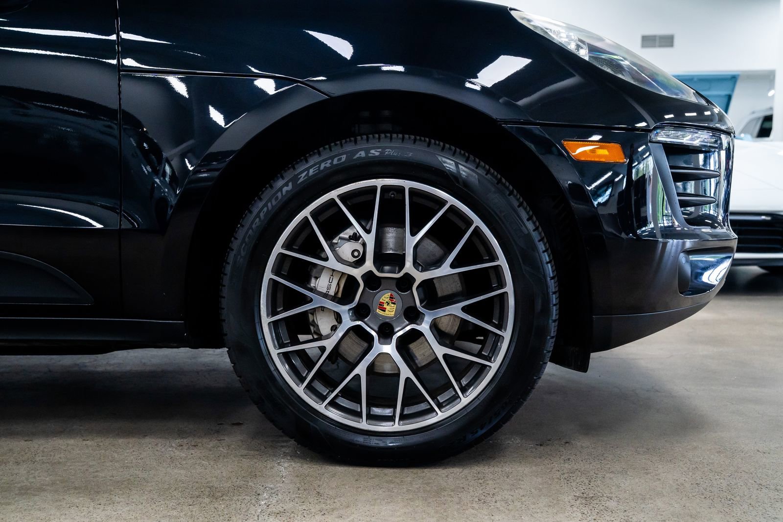 Used 2018 Porsche Macan S AWD/4WD image 7