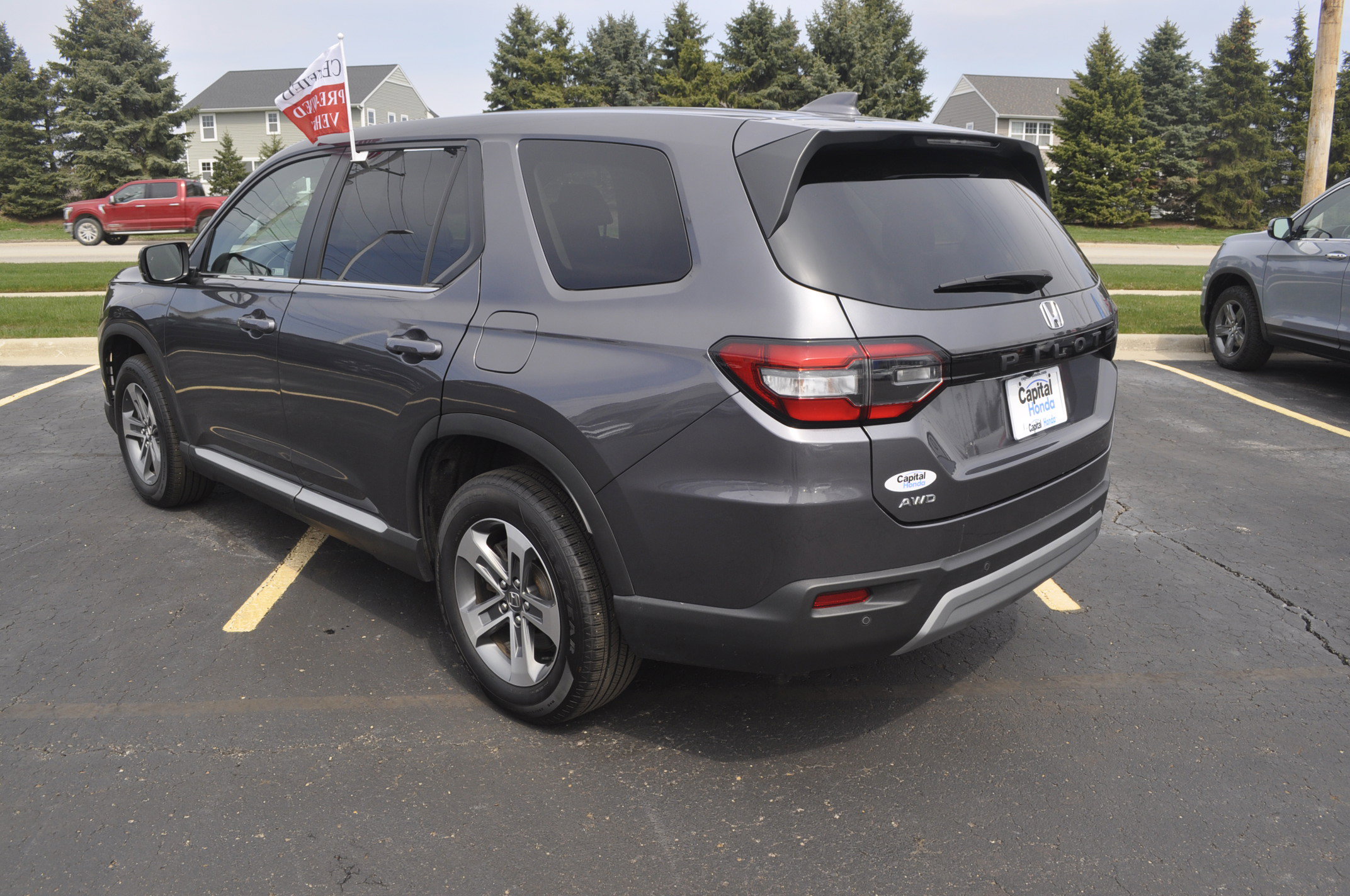 Certified 2025 Honda Pilot EX-L image 5