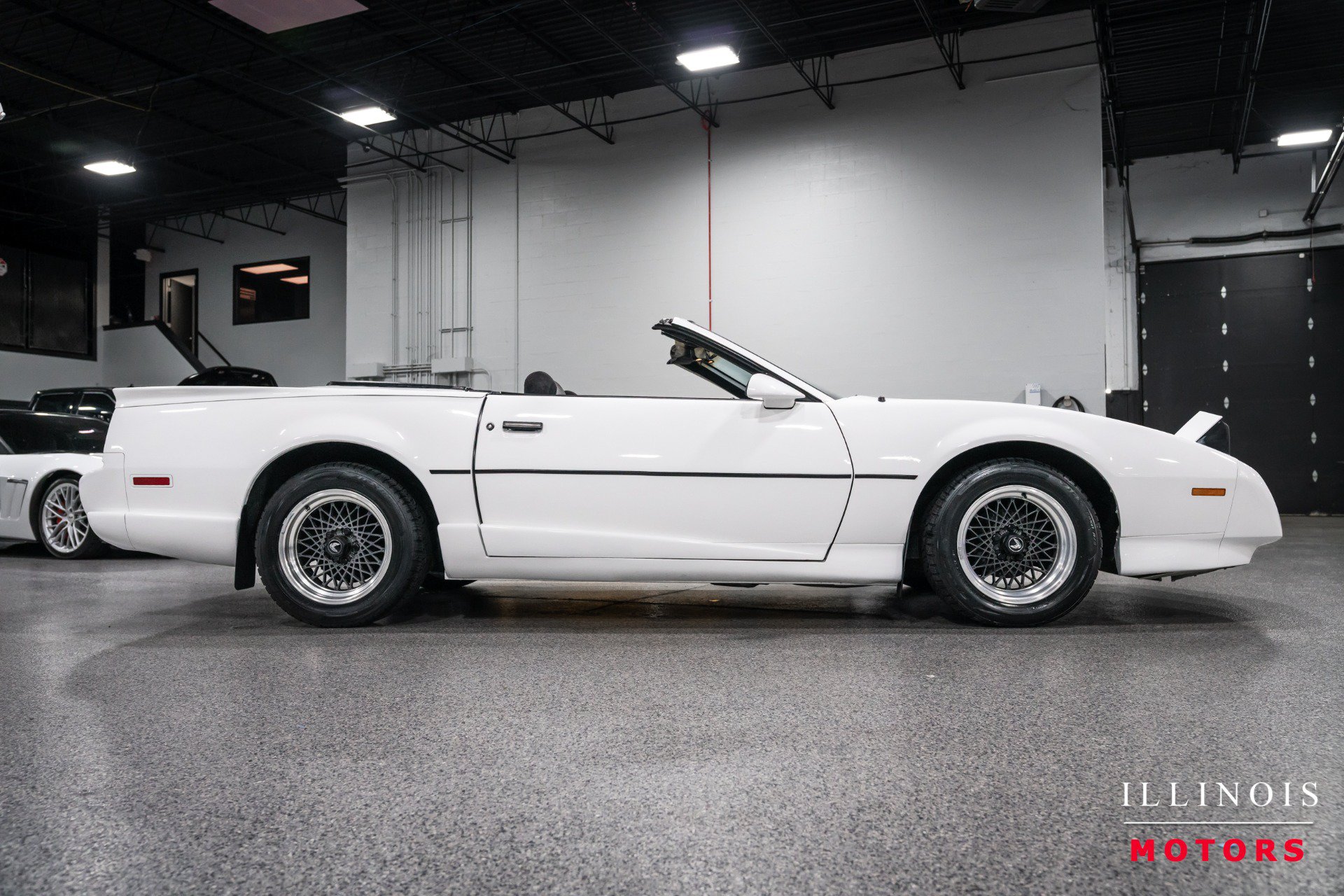 Used 1991 Pontiac Firebird Trans Am RWD image 6