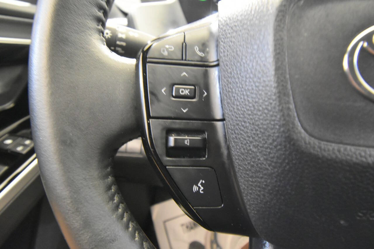 Used 2023 Toyota bZ4X AWD w/ Weather Package image 33
