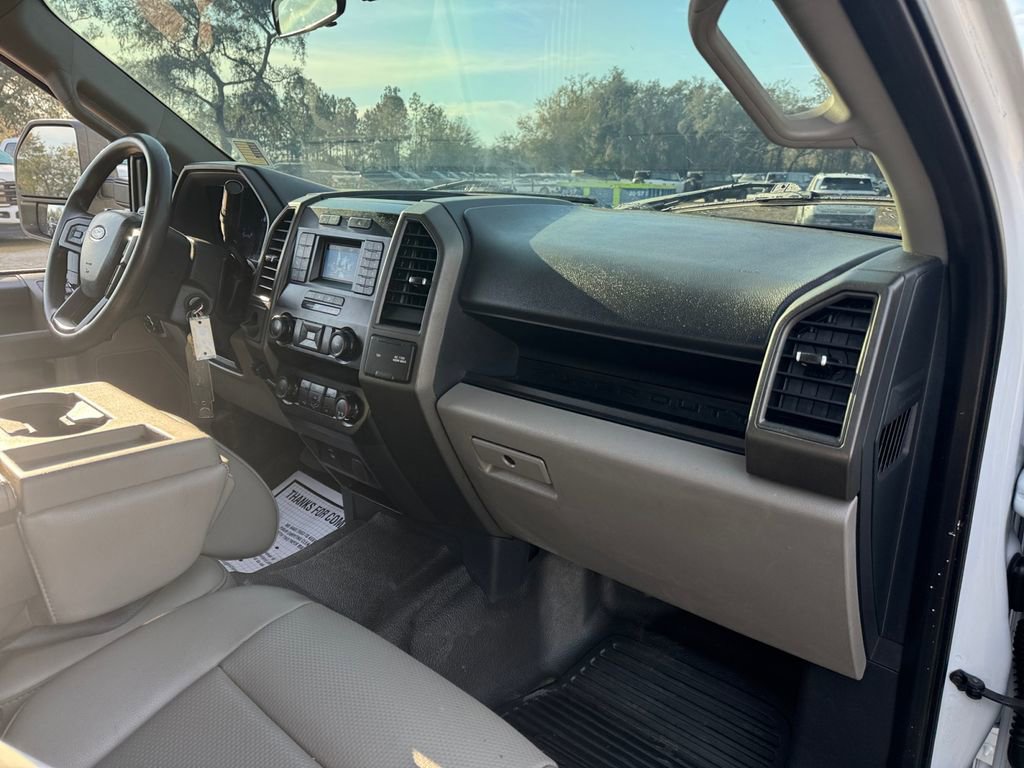 Used 2022 Ford F550 2WD Crew Cab Super Duty w/ Power Equipment Group image 19