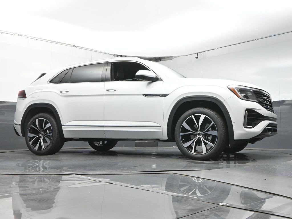 New 2025 Volkswagen Atlas Cross Sport SEL Premium R-Line image 33
