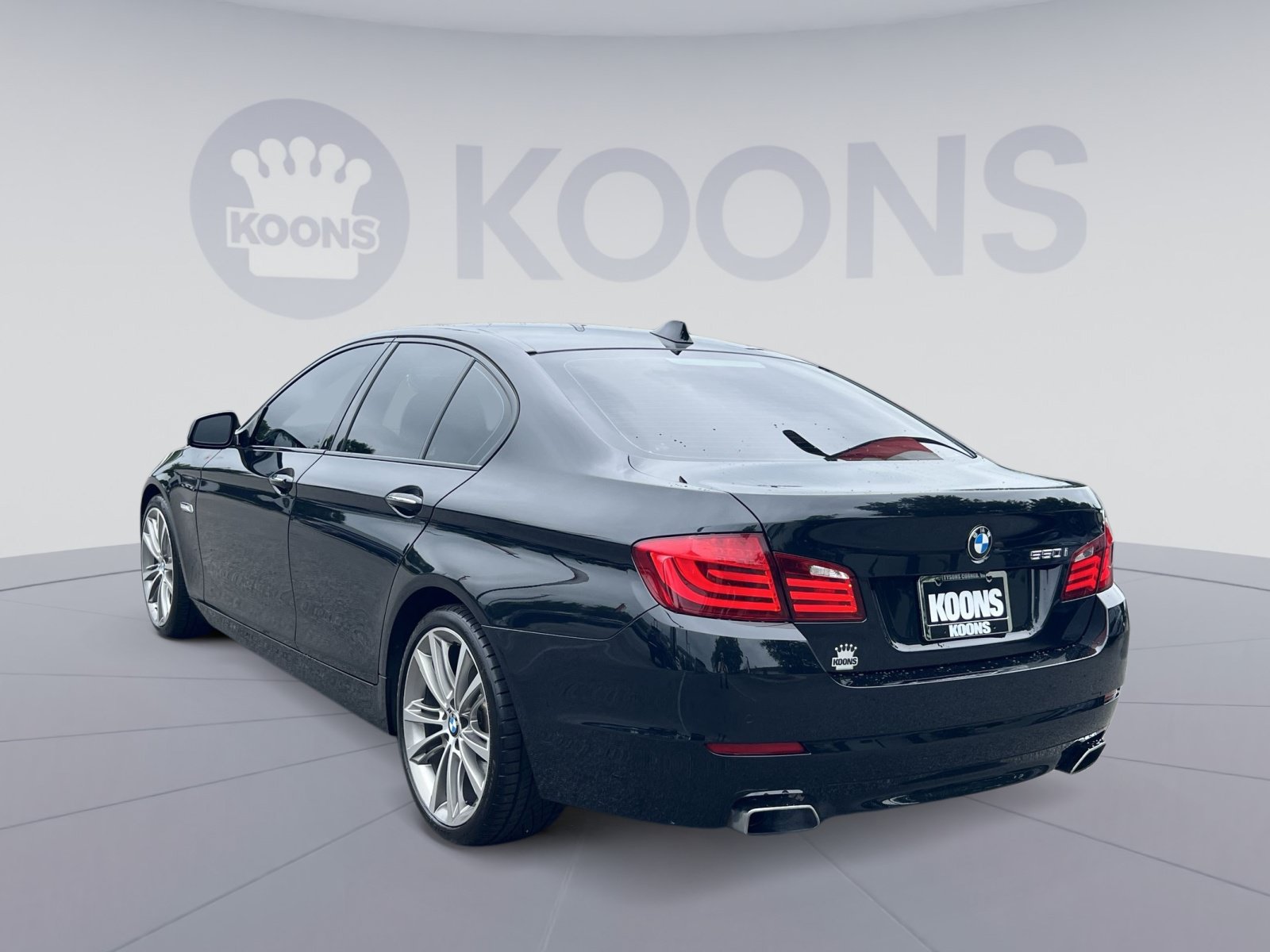 Used 2011 BMW 550i Sedan RWD image 4