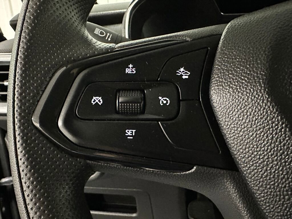 Used 2023 Chevrolet TrailBlazer LT w/ Convenience Package image 14