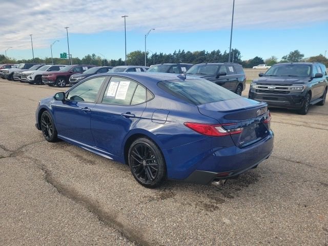 Used 2025 Toyota Camry SE image 24