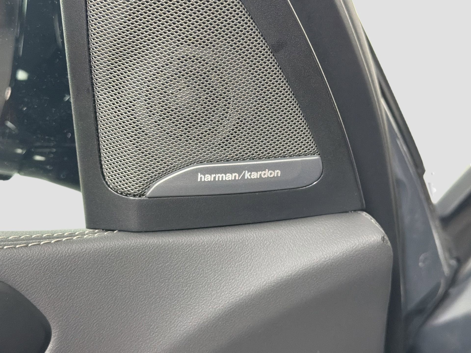 New 2026 BMW X5 M60i image 19