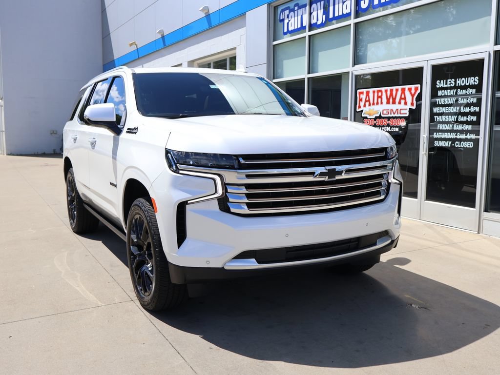 Certified 2024 Chevrolet Tahoe High Country AWD/4WD image 2