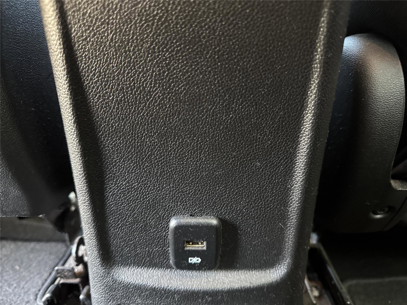 Used 2017 Chevrolet Cruze LT w/ Convenience Package FWD image 32