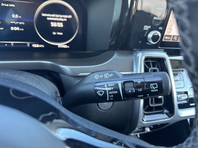 Used 2023 Kia Sorento SX AWD/4WD image 30