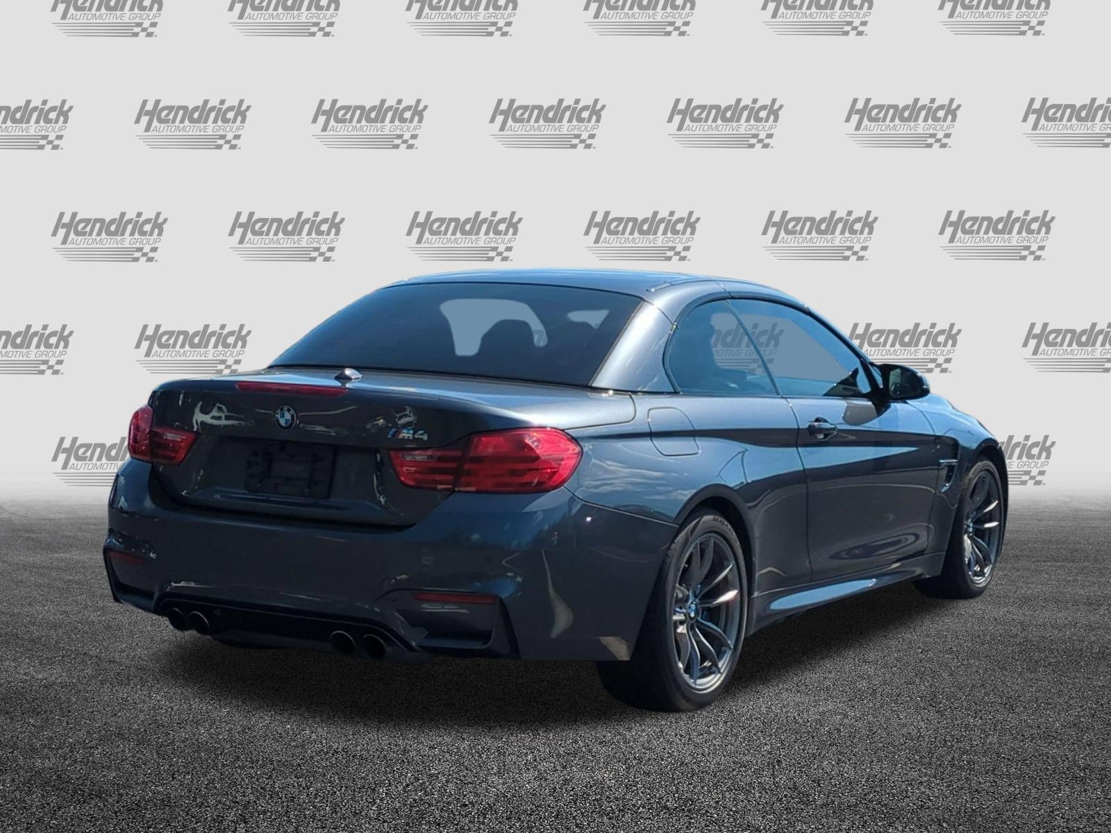 Used 2015 BMW M4 Convertible RWD image 10