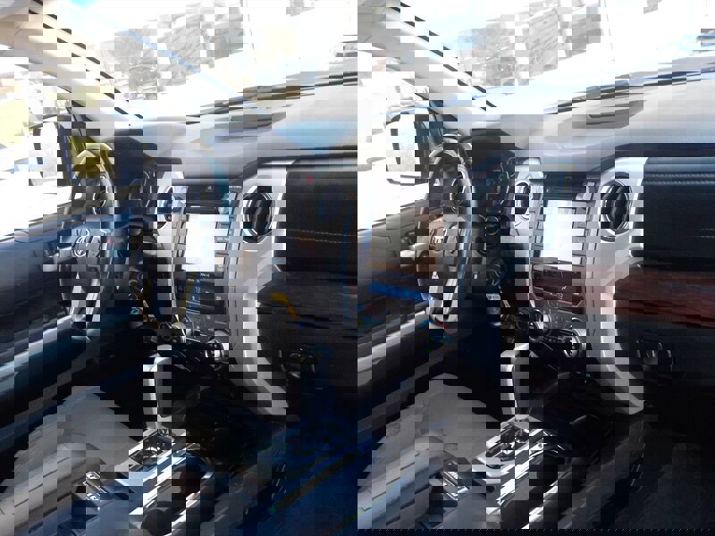 Used 2014 Toyota Tundra Limited w/ Limited Premium Package image 20