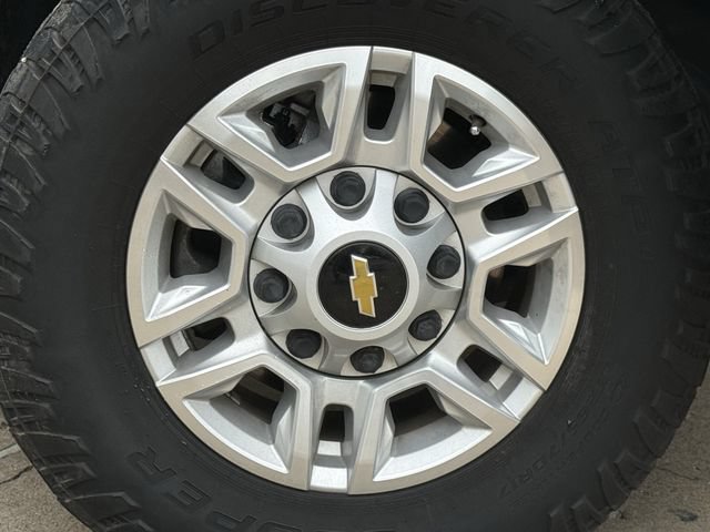 Used 2022 Chevrolet Silverado 2500 LT w/ Convenience Package AWD/4WD image 11