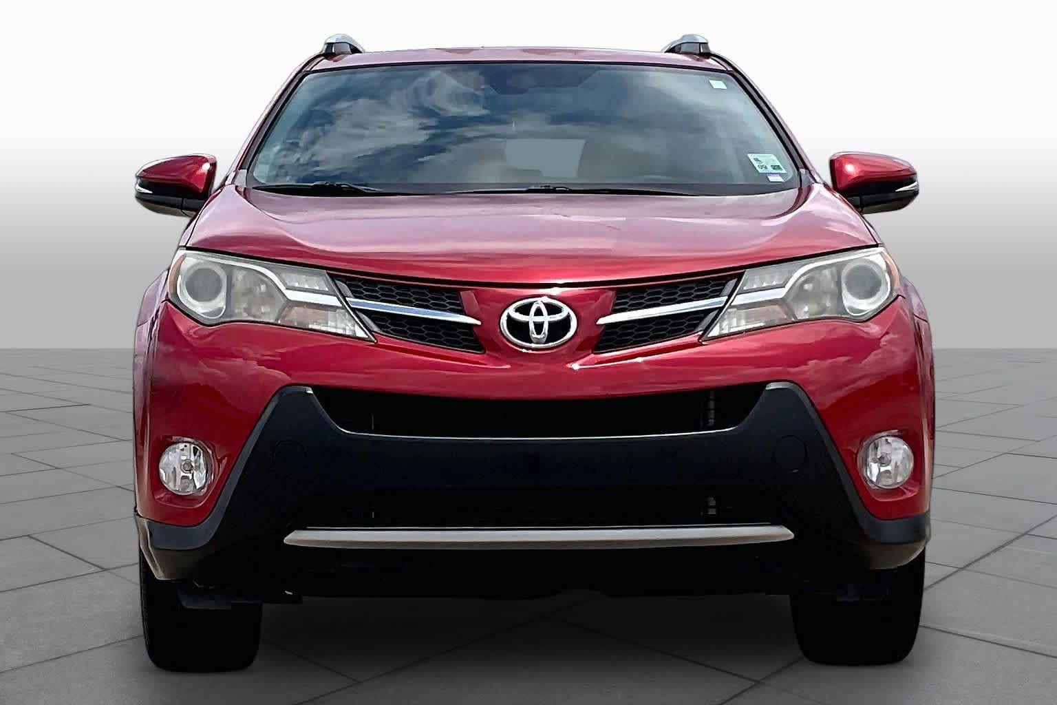 Used 2015 Toyota RAV4 Limited w/ Technology Package FWD image 4