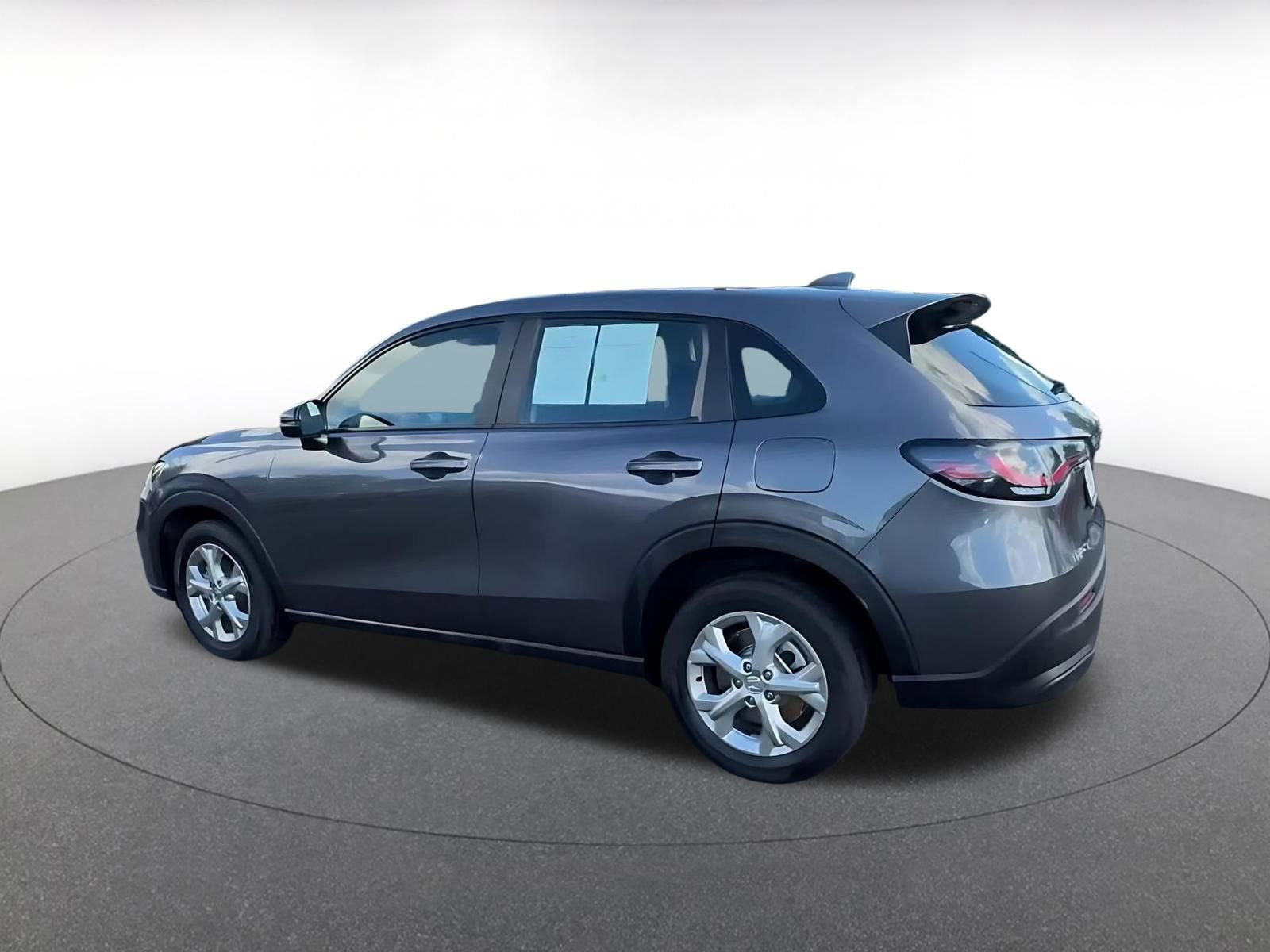 Used 2025 Honda HR-V LX image 10