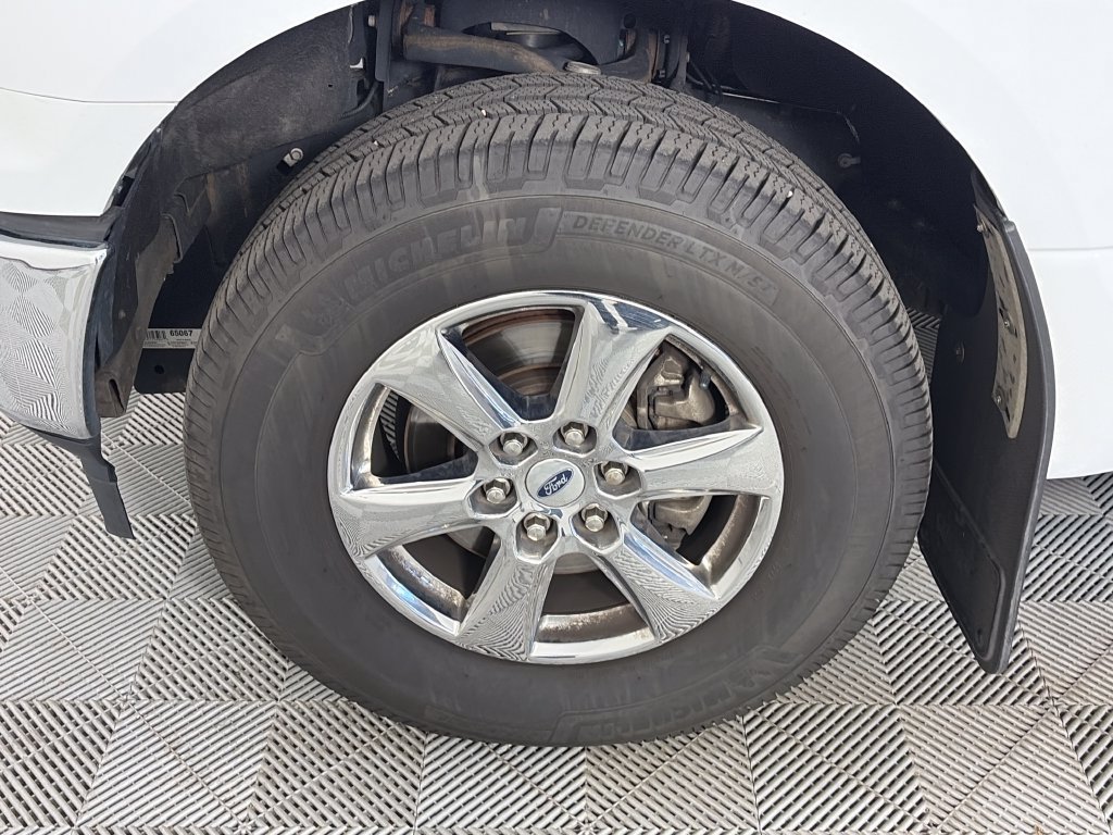 Used 2018 Ford F150 XLT w/ Equipment Group 302A Luxury AWD/4WD image 8