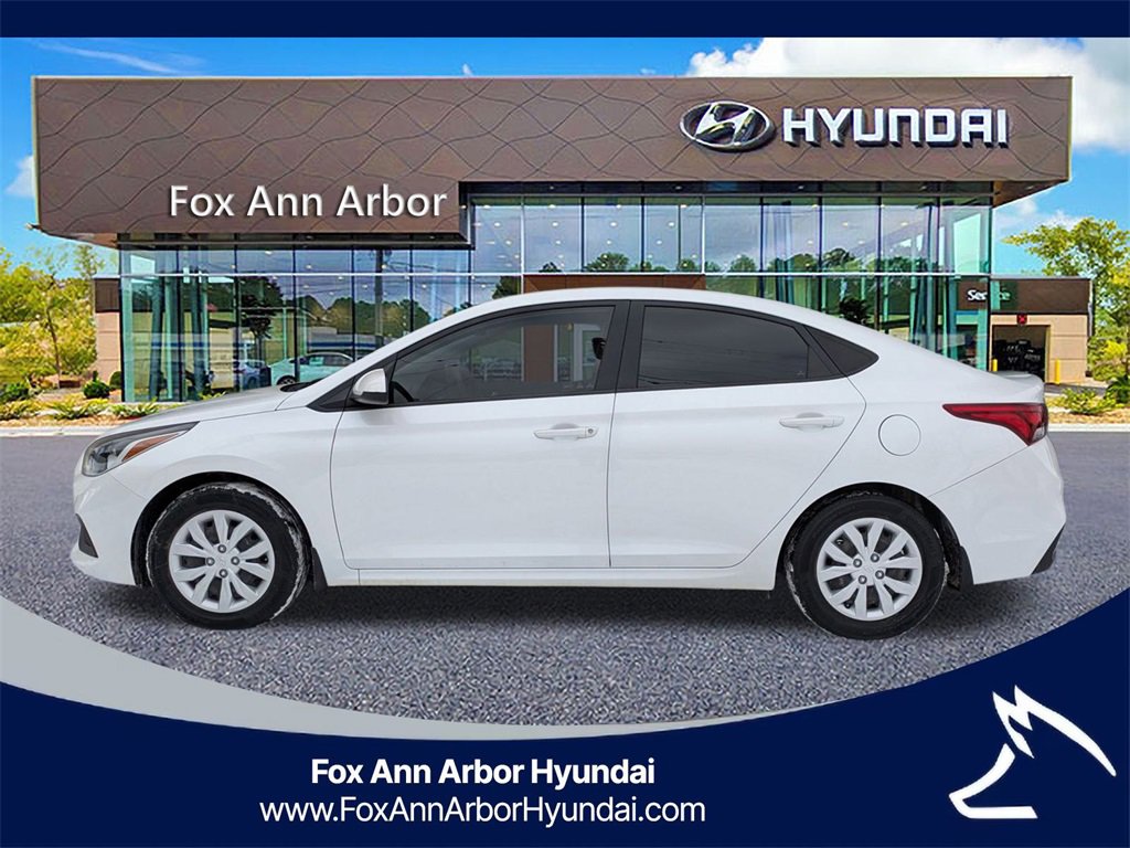 Used 2019 Hyundai Accent SE image 2