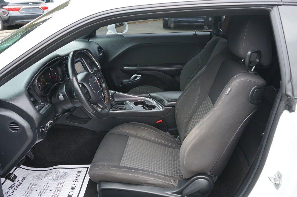 Used 2017 Dodge Challenger SXT w/ Blacktop Package RWD image 8