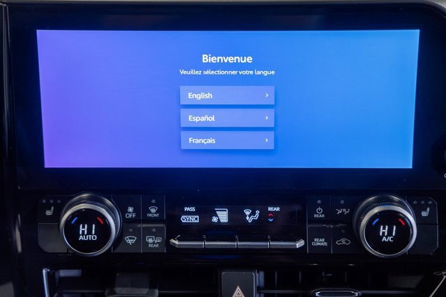 New 2025 Toyota Highlander XLE image 22