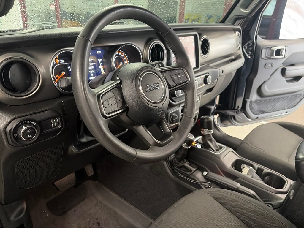 Certified 2023 Jeep Gladiator Mojave AWD/4WD image 16