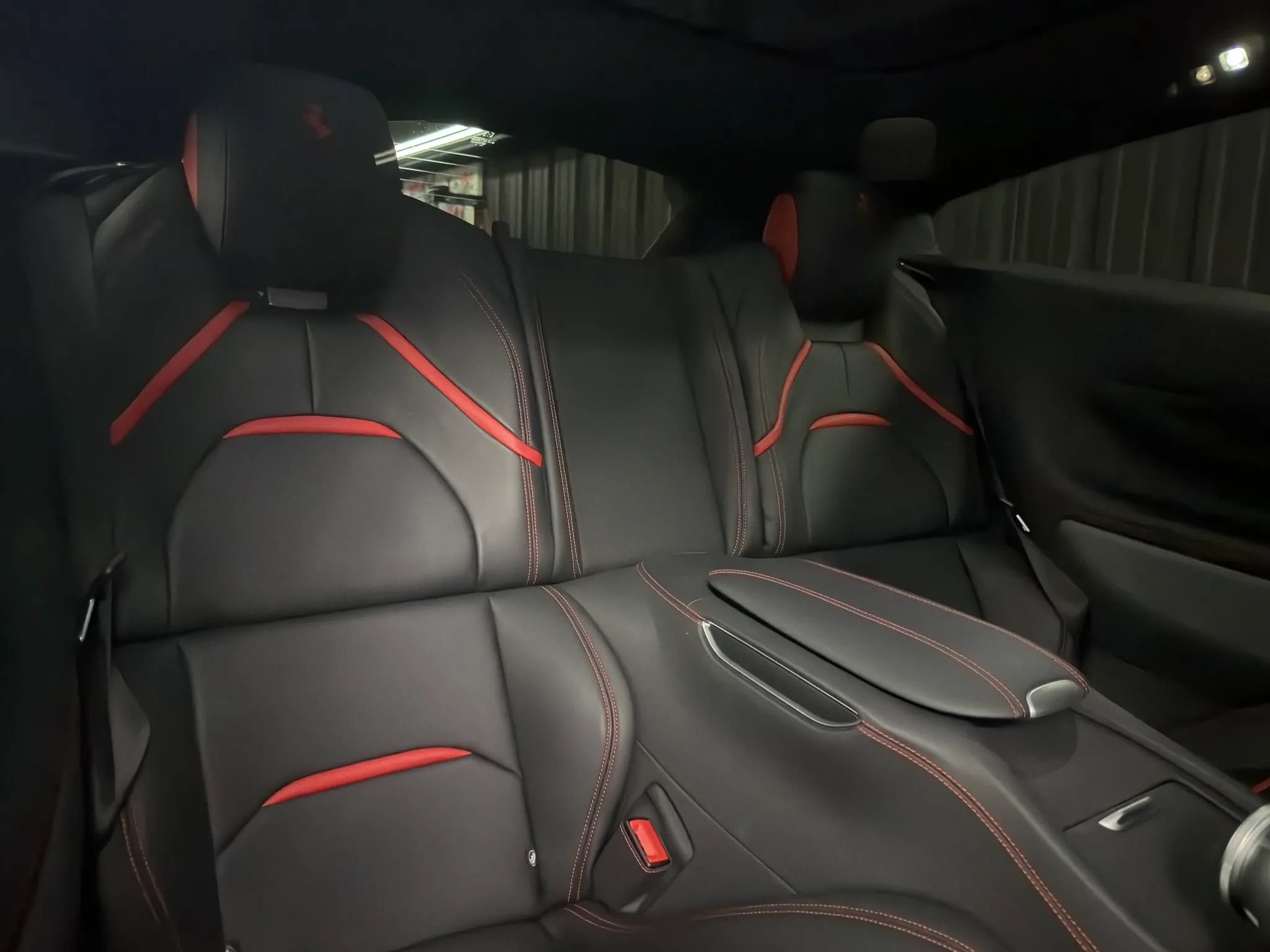 Used 2018 Ferrari GTC4Lusso T RWD image 20