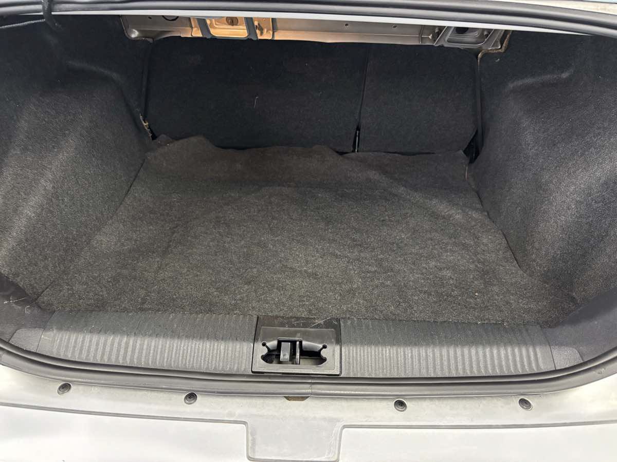 Used 2010 Ford Focus SEL FWD image 23