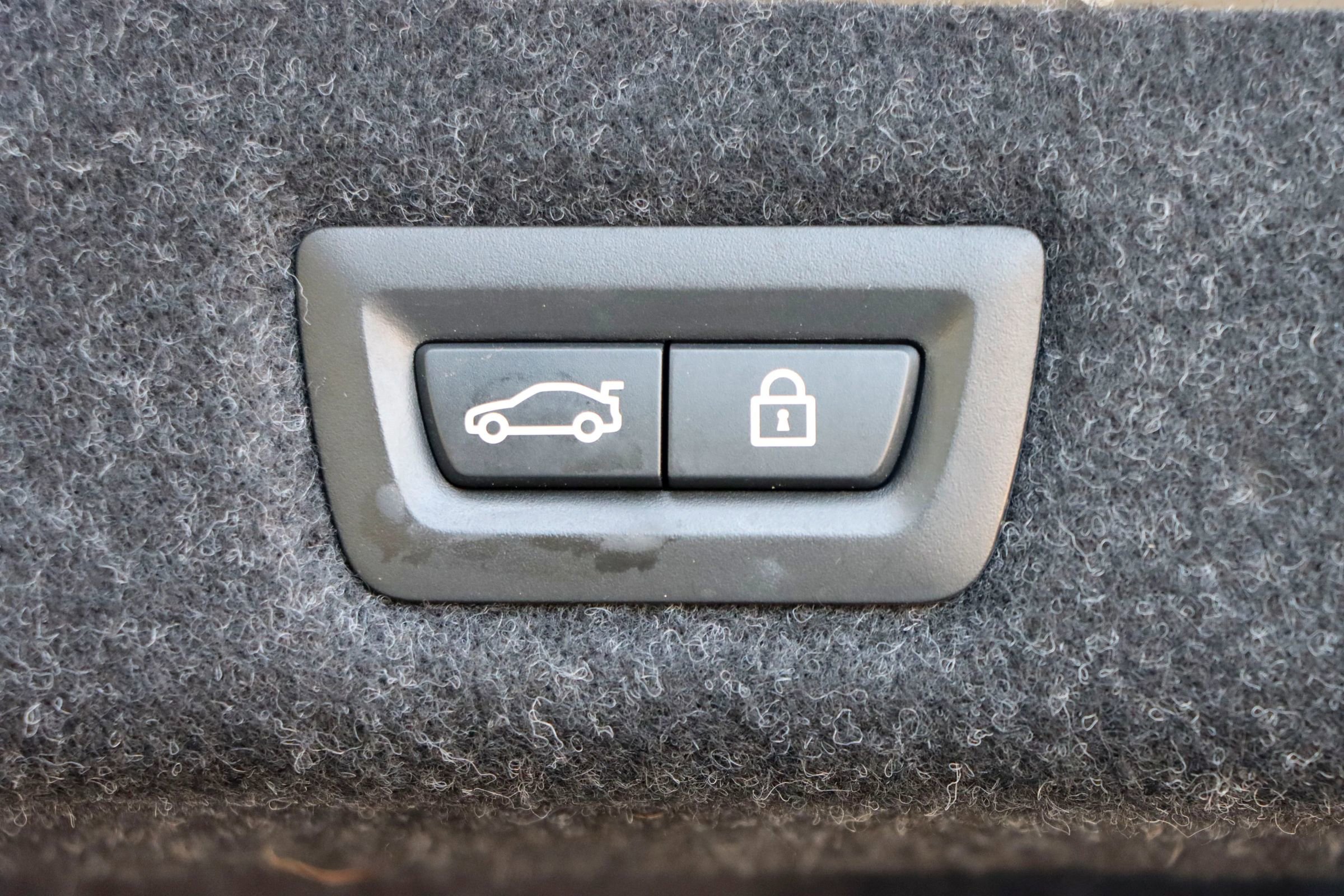 Used 2018 BMW 530i image 25