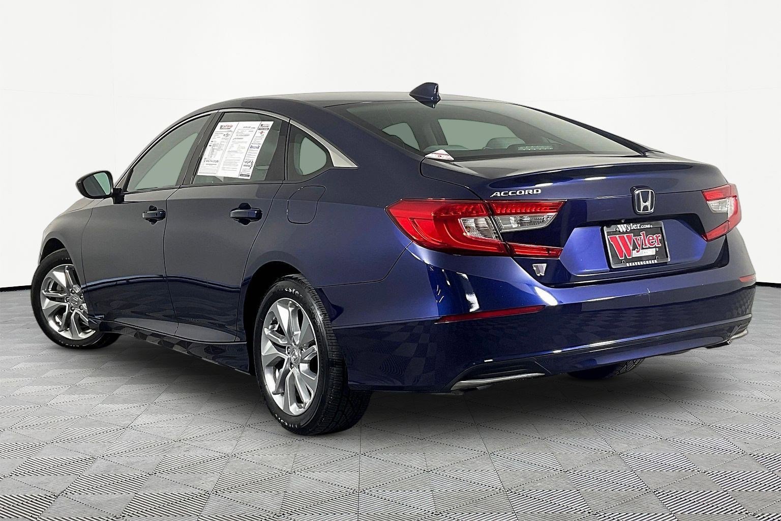 Used 2018 Honda Accord LX image 4